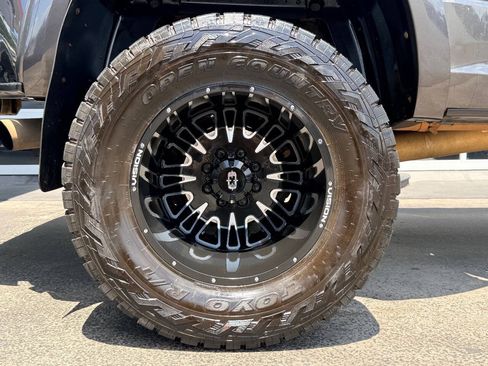 Used 2014 RAM 3500 Laramie AWD/4WD image 11
