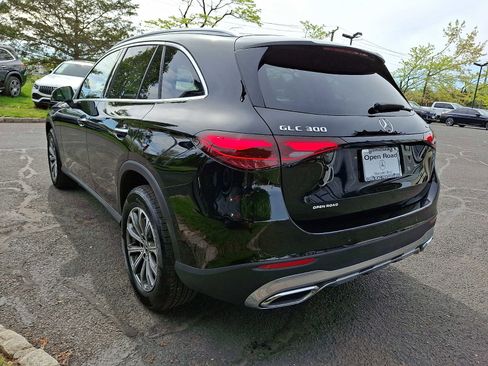 Used 2026 Mercedes-Benz GLC 300 4MATIC image 4