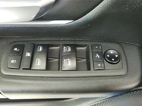 Used 2021 RAM 1500 Big Horn image 17