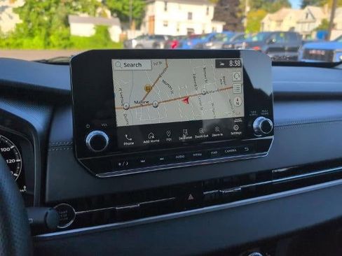 Used 2024 Mitsubishi Outlander SEL image 14