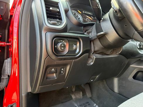 Used 2021 RAM 1500 Big Horn AWD/4WD image 34