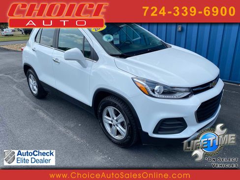 Used 2020 Chevrolet Trax LT w/ LT Convenience Package FWD image 1