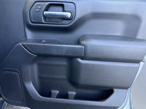 Used 2019 Chevrolet Silverado 1500 Custom w/ Trailering Package image 32