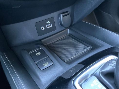 Used 2020 Nissan Rogue SL w/ Premium Package image 53