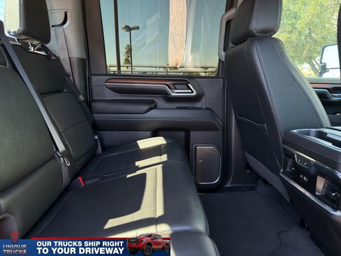 Used 2024 GMC Sierra 2500 Denali w/ Denali Reserve Package AWD/4WD image 26