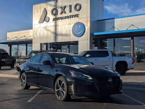 Used 2024 Nissan Altima 2.5 SR image 1