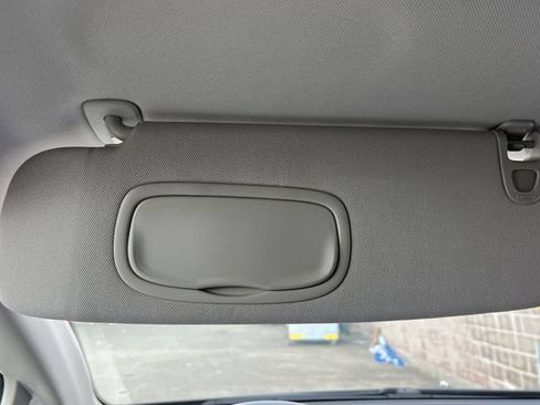 Used 2023 Chrysler Pacifica Touring-L FWD image 38