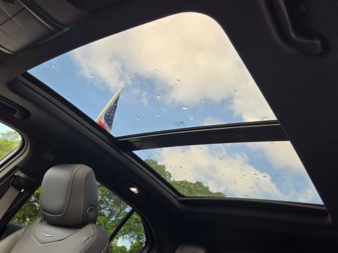 Used 2023 Cadillac XT4 Sport FWD image 19