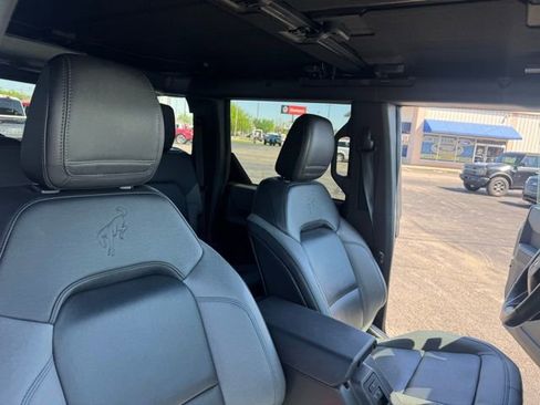 Used 2023 Ford Bronco Black Diamond w/ Sasquatch Package AWD/4WD image 41