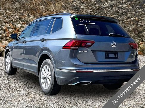 Used 2018 Volkswagen Tiguan SE w/ Panoramic Sunroof Package AWD/4WD image 11