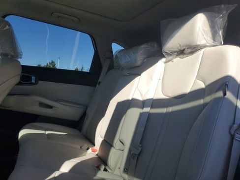 New 2026 Kia Sorento S w/ S Panoramic Sunroof Package image 9