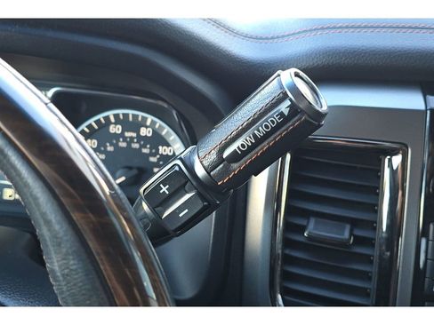 Used 2017 Nissan Titan Platinum Reserve image 23