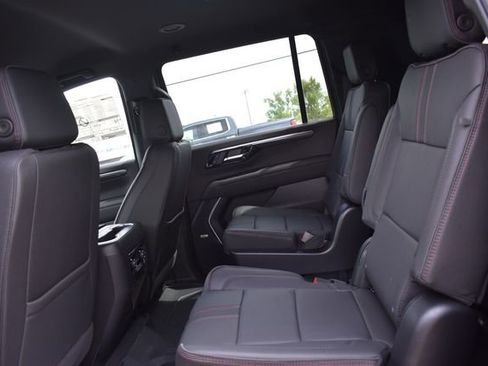 New 2026 Chevrolet Suburban RST w/ Comfort Package AWD/4WD image 24