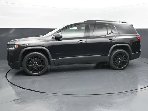 Used 2023 GMC Acadia SLE w/ Driver Convenience Package FWD image 2