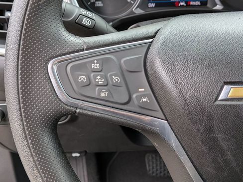 Used 2020 Chevrolet Equinox LT image 24