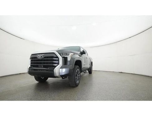 New 2026 Toyota Tundra Limited AWD/4WD image 32