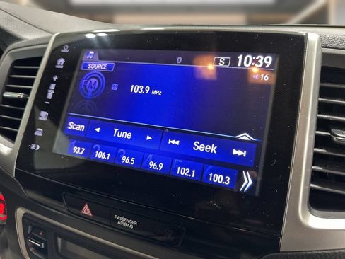 Used 2018 Honda Pilot EX image 20