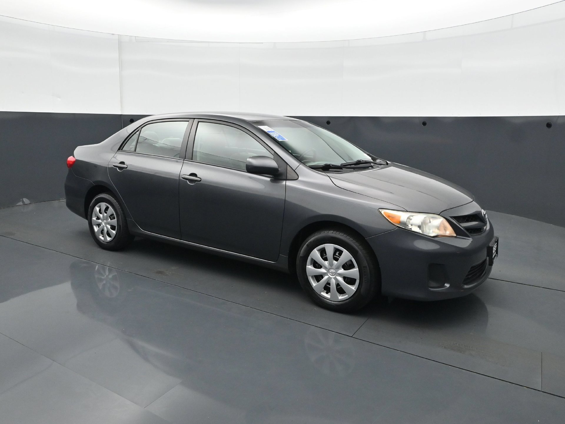 Used 2011 Toyota Corolla LE FWD image 9