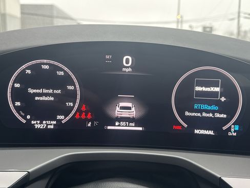 Used 2024 Porsche Panamera RWD image 20