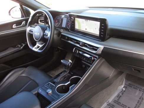 Used 2023 Kia K5 GT-Line image 10