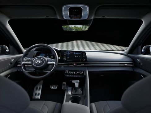 New 2026 Hyundai Elantra SEL Sport FWD image 11
