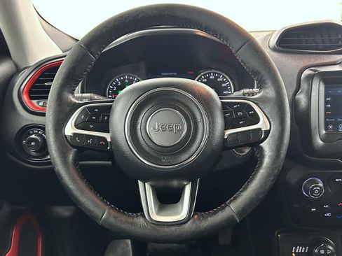 Used 2019 Jeep Renegade Trailhawk AWD/4WD image 11