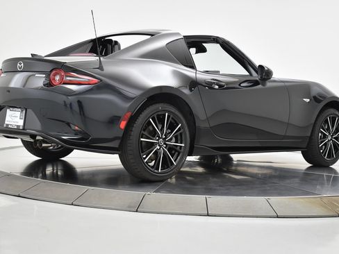 New 2026 MAZDA MX-5 Miata RF Grand Touring w/ Appearance Package RWD image 21
