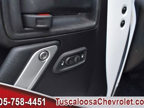 Used 2015 Jeep Wrangler Unlimited Sahara w/ Katzkin Premium Leather Group image 17