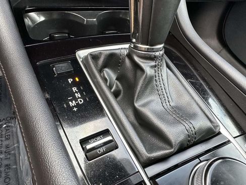 Used 2024 MAZDA MAZDA3 s FWD image 20