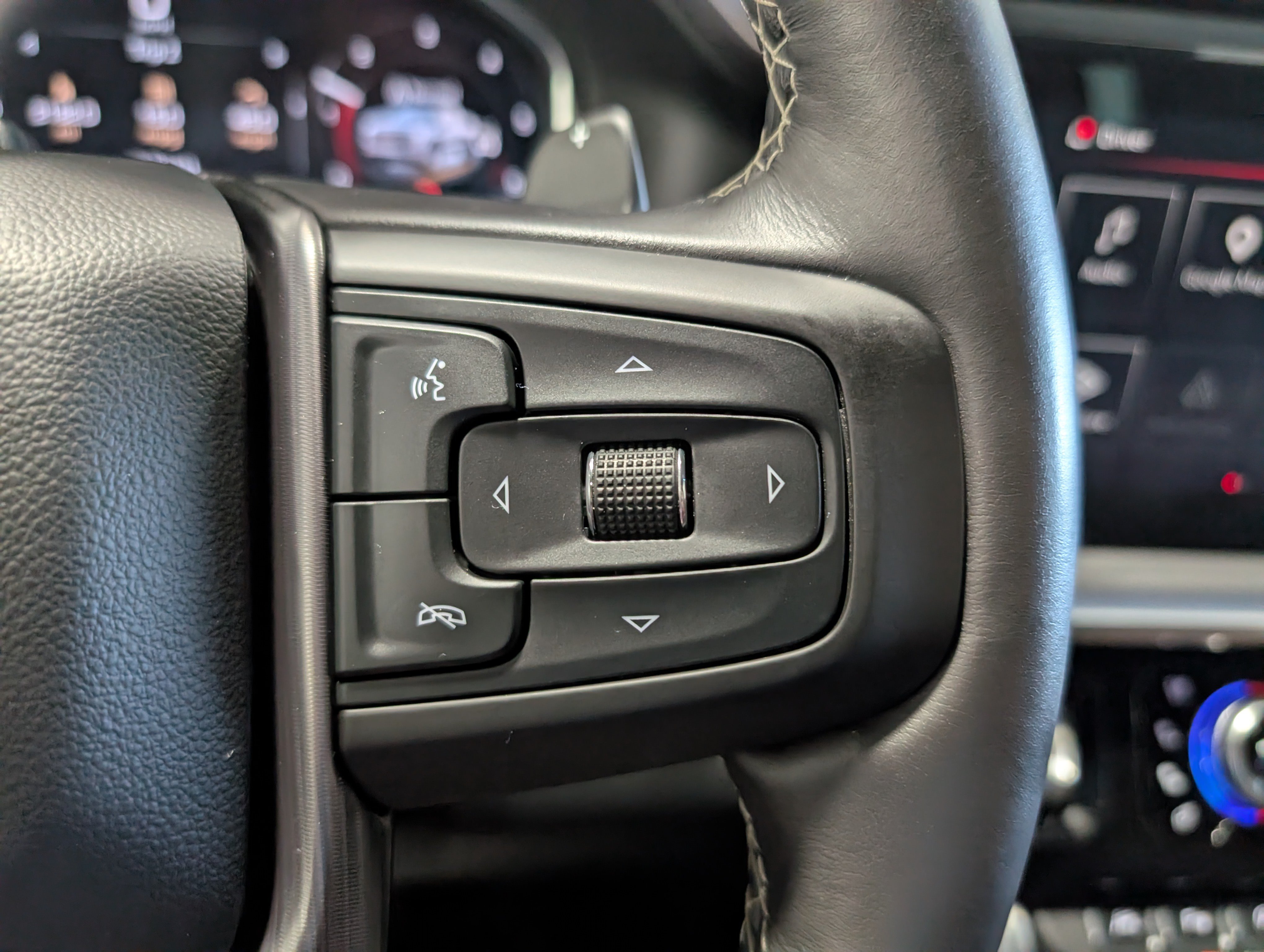 Used 2025 GMC Sierra 1500 Denali Ultimate AWD/4WD image 24