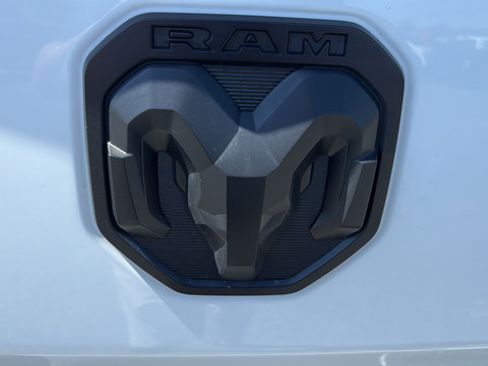 Used 2021 RAM 1500 Laramie w/ Night Edition AWD/4WD image 12