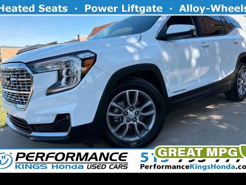 Used 2022 GMC Terrain SLT FWD image 1
