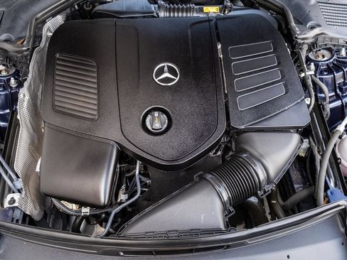 Used 2023 Mercedes-Benz C 300 4MATIC Sedan image 31