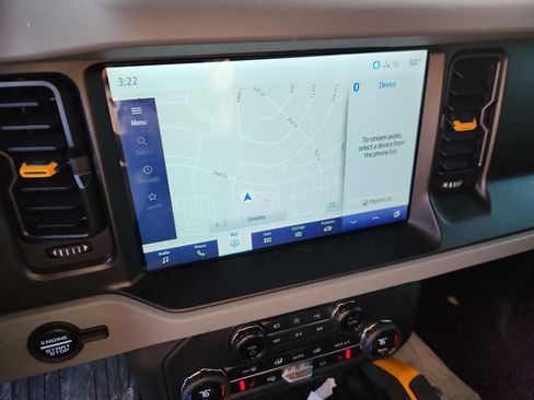 Used 2023 Ford Bronco Badlands w/ Sasquatch Package image 17