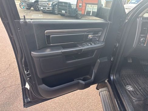 Used 2015 RAM 1500 Sport w/ Black Ram 1500 Sport Group AWD/4WD image 10