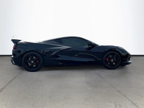 Used 2022 Chevrolet Corvette Stingray Preferred Cpe w/ Z51 Performance Package RWD image 8