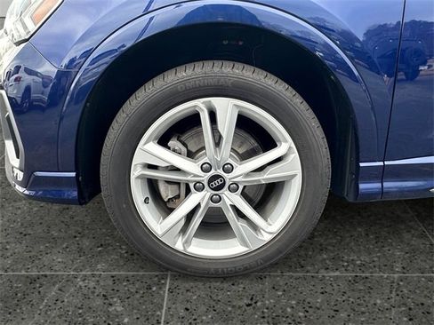 Used 2024 Audi Q3 2.0T Premium Plus image 14