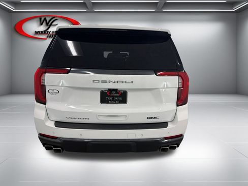 Used 2026 GMC Yukon Denali Ultimate AWD/4WD image 7