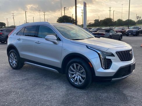 Used 2020 Cadillac XT4 Premium Luxury w/ Driver Awareness Package AWD/4WD image 3