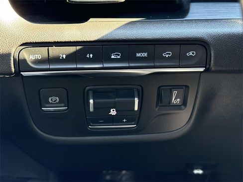 Used 2022 Cadillac Escalade ESV Sport w/ Touring Package image 30