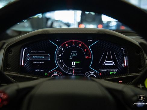 Used 2024 Lamborghini Revuelto image 58