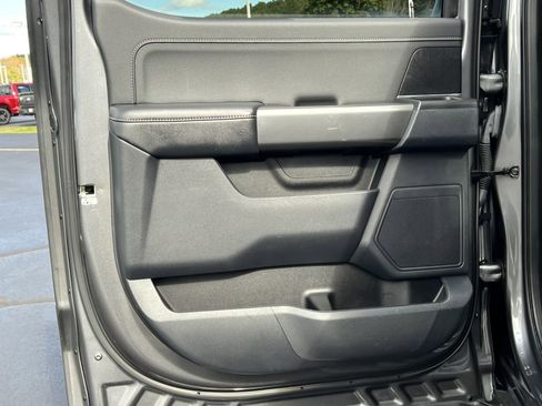 Certified 2022 Ford F150 XLT w/ Equipment Group 302A High image 38