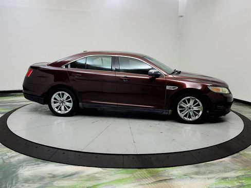 Used 2010 Ford Taurus Limited FWD image 4