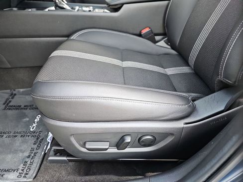 Used 2025 MAZDA CX-50 AWD 2.5 S w/ Cargo Package image 17