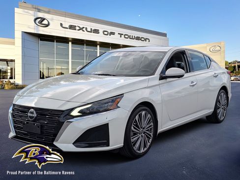 Used 2023 Nissan Altima 2.5 SL AWD/4WD image 1
