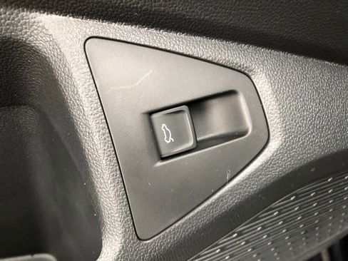 New 2026 Volkswagen Jetta SEL image 12