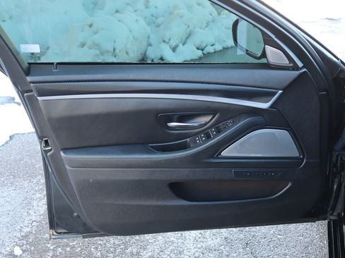 Used 2013 BMW M5 image 22