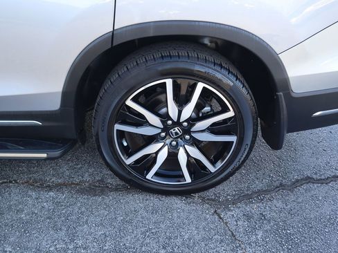 Used 2019 Honda Pilot Elite image 9