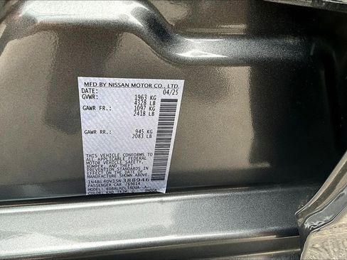 Used 2025 Nissan Altima 2.5 SV FWD image 20