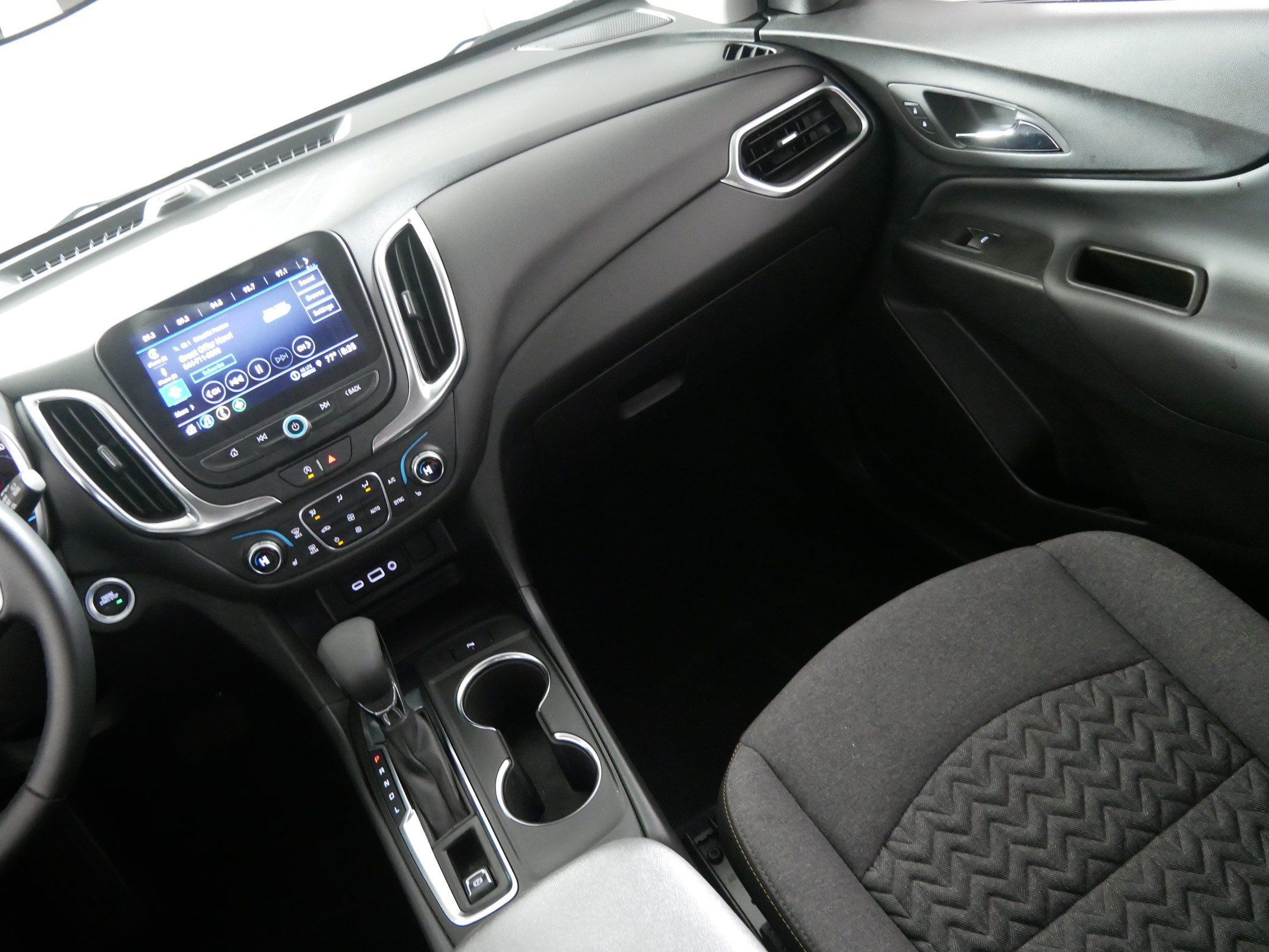 Used 2024 Chevrolet Equinox LT FWD image 11